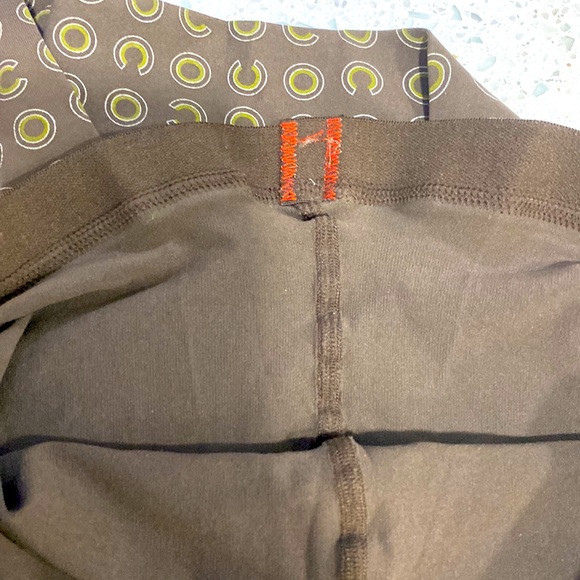 Chanel khaki tights with coco all over - Picture 4 of 8